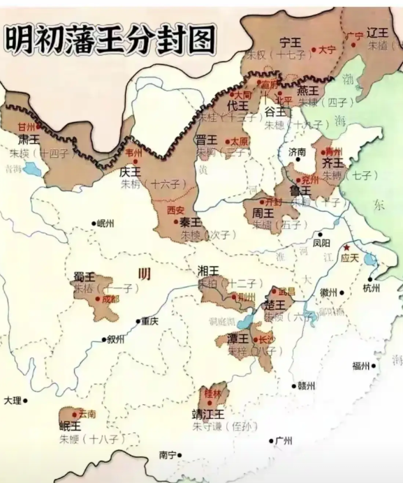 大明朱元璋时期的藩王示意图。

朱元璋本意是利用宗室的力量来拱卫京师南京，所以藩