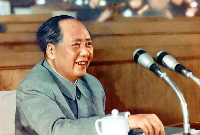 #毛泽东主席的经典名言是什么？# 
毛主席有诸多经典名言，其中部分广为流传且影响