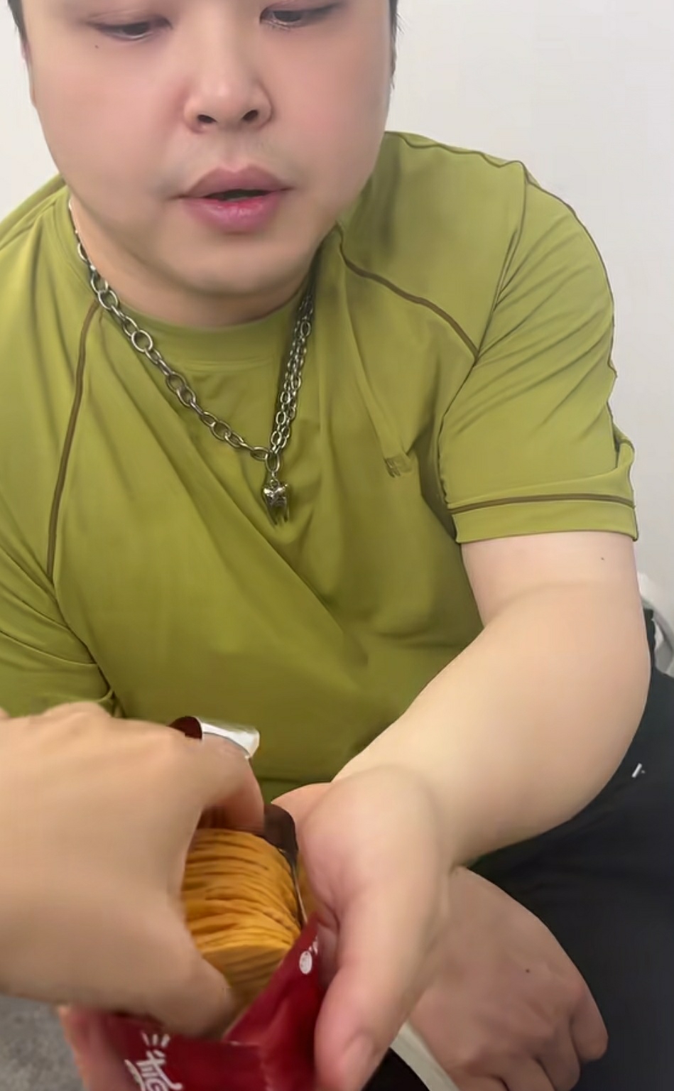 这也太现实了吧，竟然全部拿走。