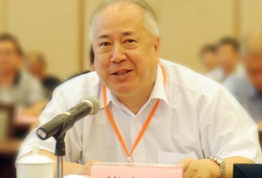 钱学森儿子当年没考上大学，钱老说，如果我一周有空给你做一道练习题，你想考哪个学校