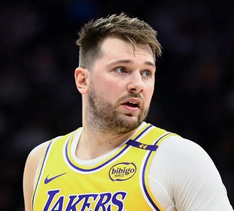 湖人勇士等队共享转播盛宴，34场全国直播背后的NBA棋局
突发！湖人、勇士、雷霆
