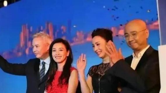 张庭16岁女儿时装走秀，回应外貌太丑争议：只要自己开心就好！