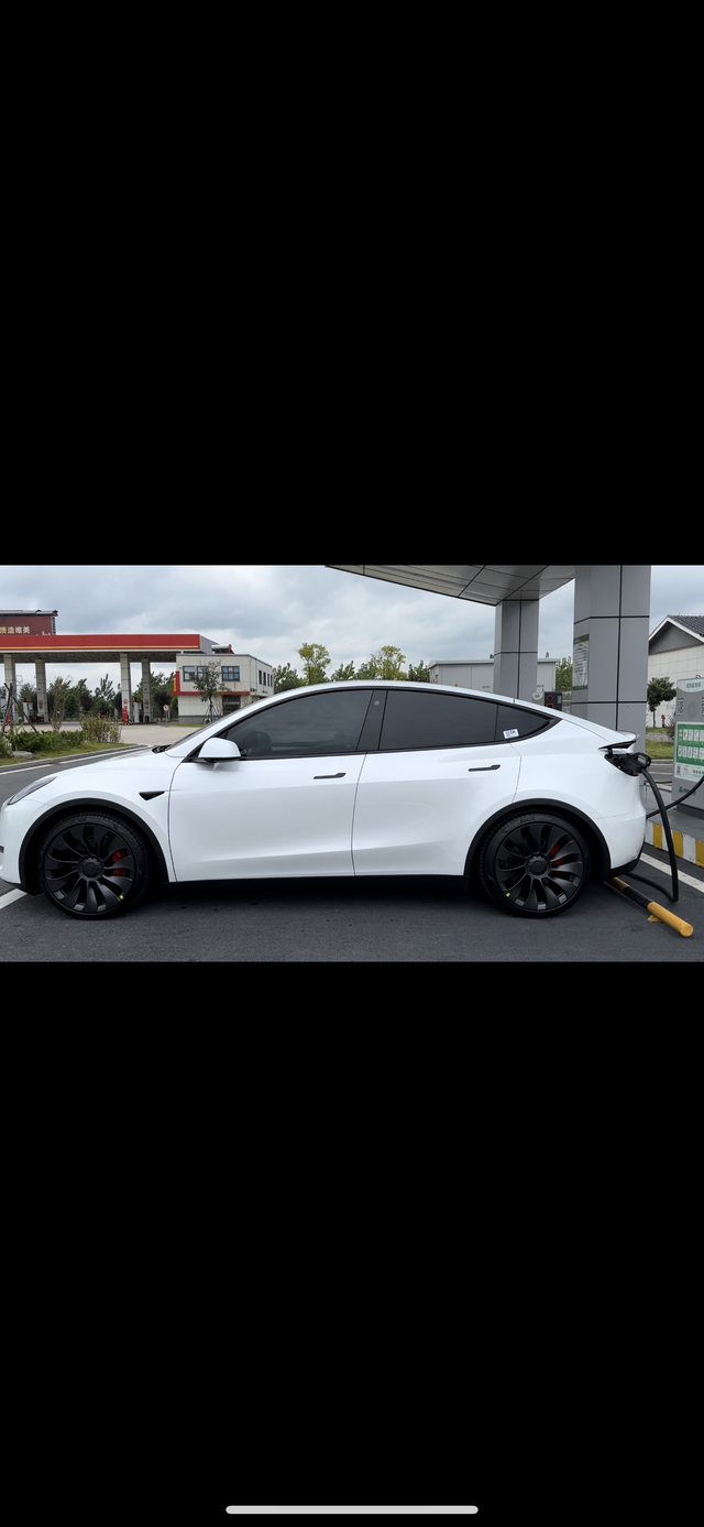 看看有多少p版本是超过40落地的
一出去别人都问是不是20万多的车！有多少p版的