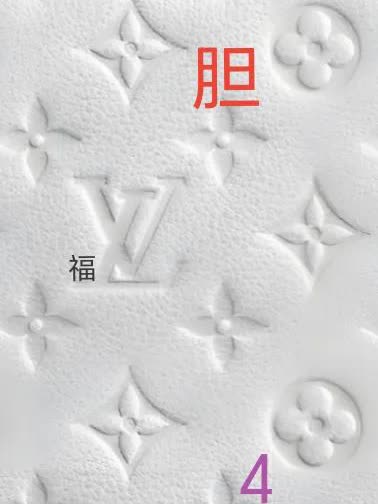 灵珊老家的乡村幼儿园快经营不下去了，小中大班一共才169名儿童。
现在的乡村大