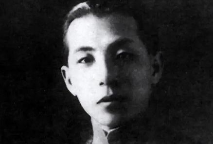 蒋介石这样评价张学良：小事精明，大事糊涂，把握不坚，心志不定，殊可悲也。

张学