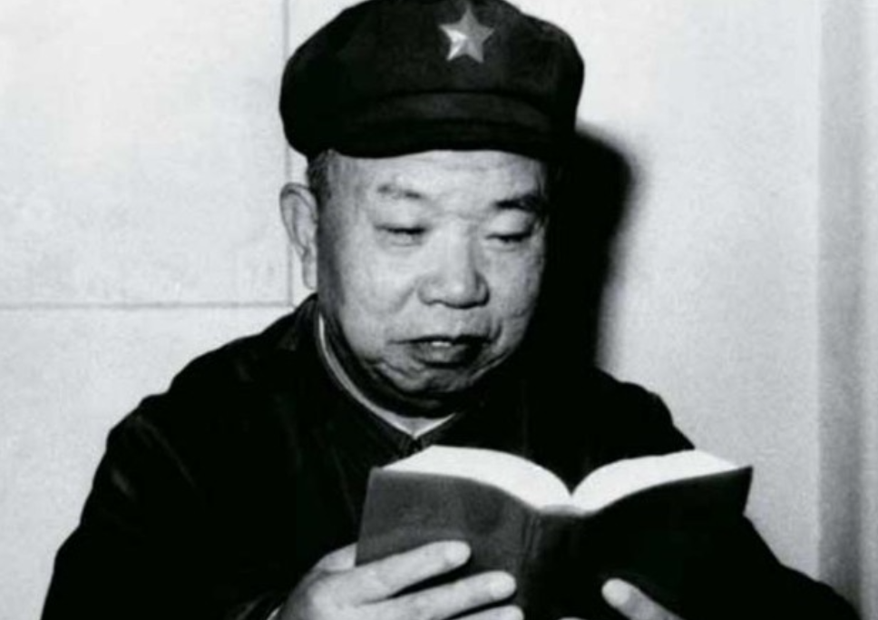 建国初期，王树声被任命为总军械部部长，在他上任后不久，就遇到了一个难题。
195