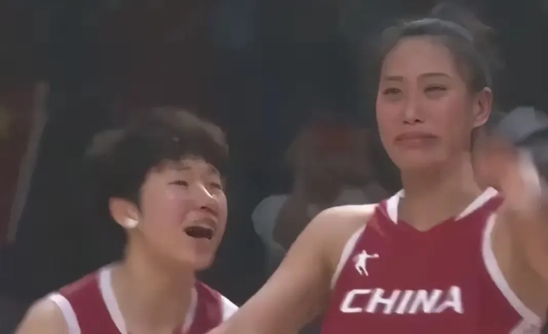 你能想象到吗？亚洲杯中国女篮被日本击败，输在了三分上，被日本的三分球打败。而中国
