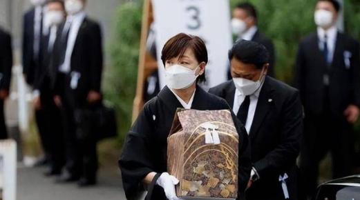 2年前日本网友惊讶发现，东京9个火葬场有6家幕后老板都是中国人，占据日本殡葬行业