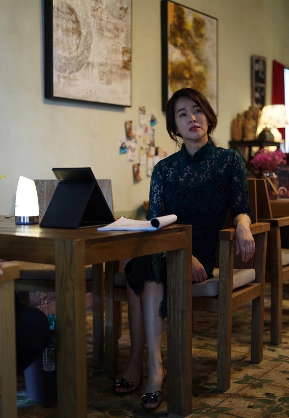 左小青，167cm，风韵犹存。