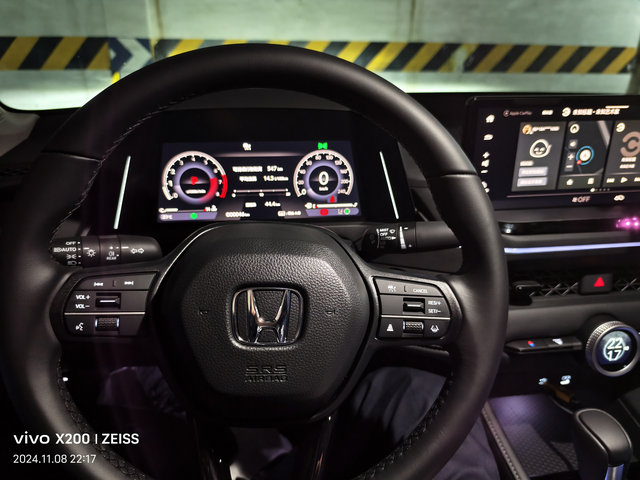 十一代雅阁主驾脚踏振动
我十一代雅阁加速和行驶的时候主驾驶脚踏下面振动明显有压着