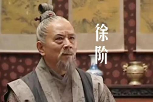 几年前，嘉靖朝的朝廷如同乌云笼罩，严嵩父子权倾朝野，府邸金碧辉煌，壮丽得甚至超过