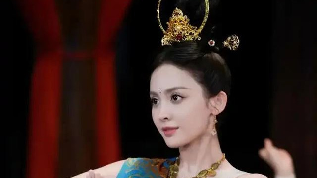 新疆四美 迪丽热巴 古力娜扎佟丽娅 哈妮克孜谁更诱惑谁最美