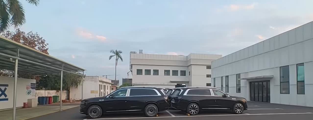 中升汽车集团打的一副好牌，采购1000辆问界M9用作客户代步车
传统的经销商面
