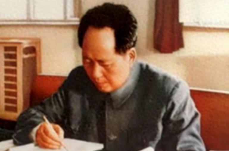 51年国民党旧人员妻子看望毛主席，见面后主席：没给我带点东西？
“1951年4月