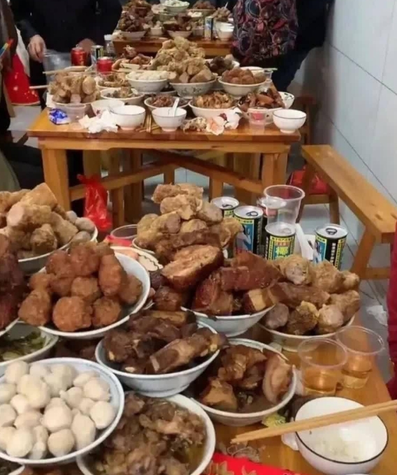 没有一点食欲，青菜都没有