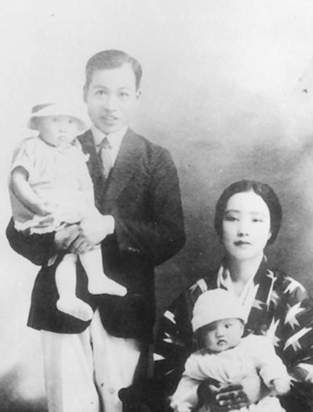 1928年，日本富家女不顾家人反对，远嫁数学家苏步青。哪料，日军侵华期间，富家女