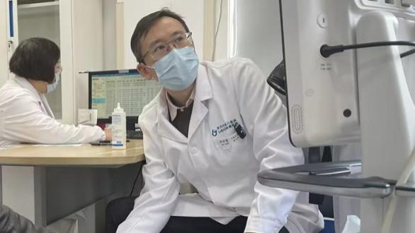 久坐VS久站，哪个更容易引起静脉曲张？这个关键原因被80%人忽略