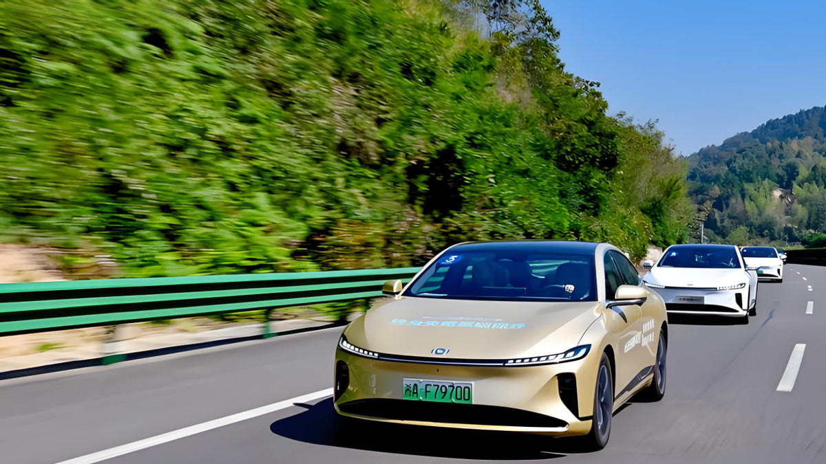 中大型新能源轿车闯出黑马！销量直追比亚迪汉，低配只要10万？