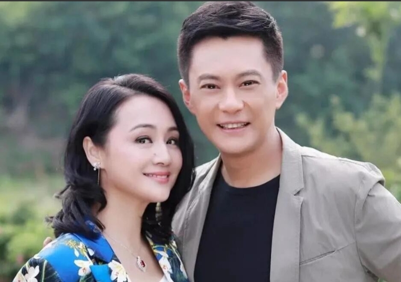 曹颖愿意“下嫁”王斑
王斑身上有三个
不得不提的闪光点

第一、个人的才华与专注