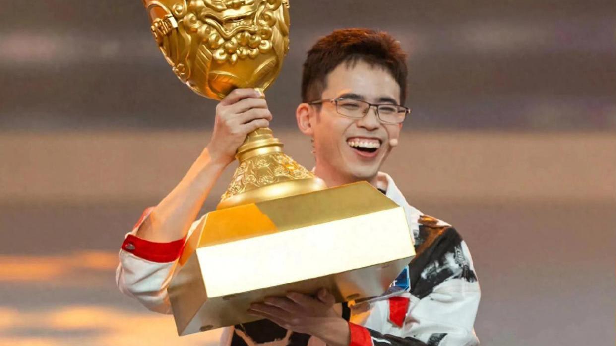 最强大脑第十二季收官，王宇轩成新一季脑王，是实力也是人情世故