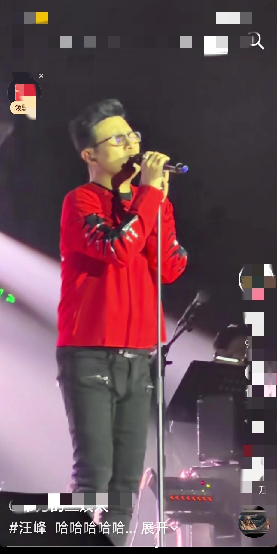 汪峰27号哈尔滨演唱会因为不停跑调，成为欢乐的海洋。汪峰几十年来，就想玩点洋的，