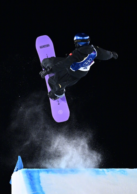 苏翊鸣惊险晋级大跳台决赛，失误后告诫自己“光环没有了”


米兰冬奥会尚未开幕，