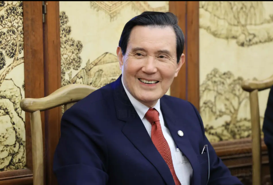 关于统一台湾，这几天看了台湾网红“馆长”的直播和评论区，总结了两点。

第一，台