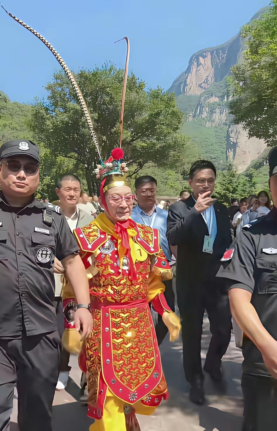 据说只有他能演美猴王，这是真的吗？因为感觉别人的美猴王都是参考他的！