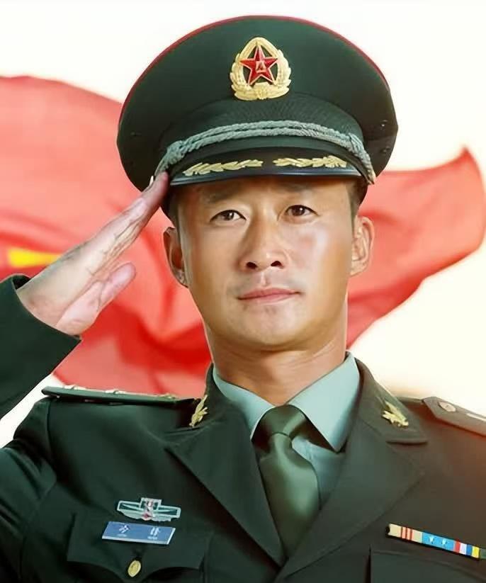 李连杰
评价吴京真的是一针见血
不得不说，李连杰真是有先见之明
李连杰作为吴京的
