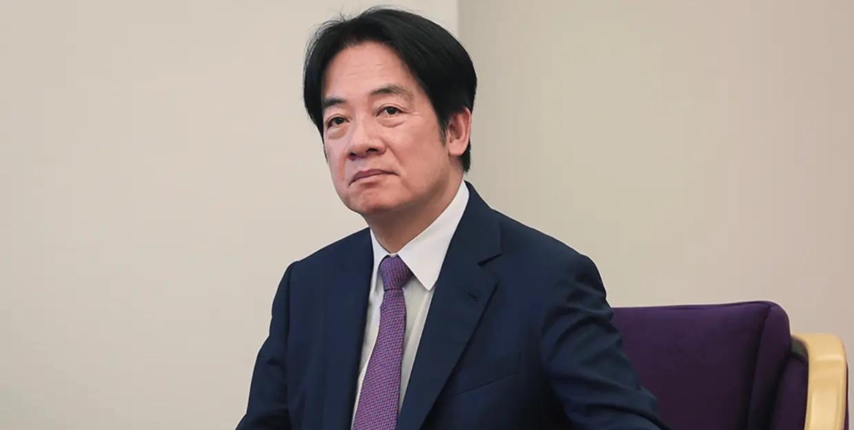 大陆再严辞批民进党，大批机舰“四面围台”
　　国台办发言人陈斌华2日指出，赖青德