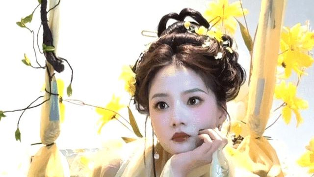 任敏告别肖战镜头，丑小鸭终于化身白天鹅被大众认出了，你怎么看