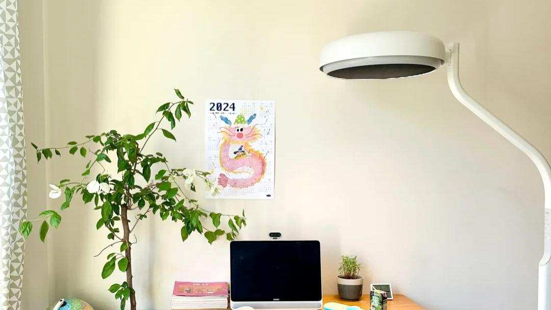 孩子书桌长度小于120cm，有必要用大路灯护眼灯吗？