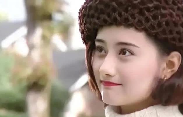 陈德容，那可是惊艳过一个时代的大美人，年轻时候凭着那张顶级神颜，收割无数粉丝。本