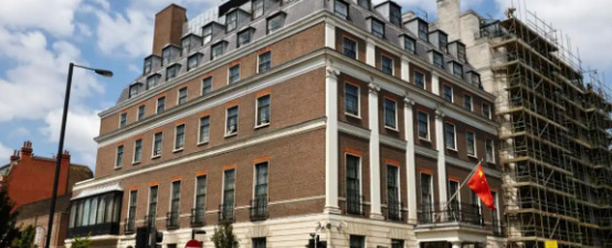 英国听话 不让中国盖使馆











太劲爆了！英国竟然全票通过了美国