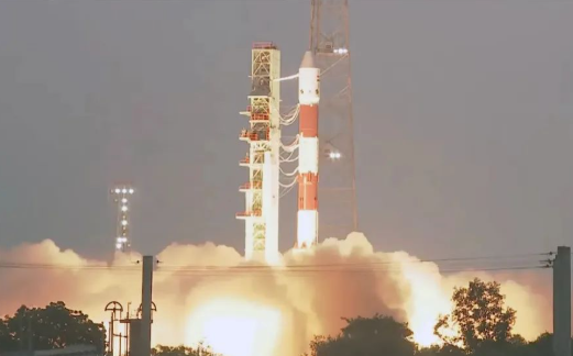 尴尬不？阿三哥家发射卫星，看到卫星冒烟后，大佬们纷纷鼓掌。可掌声刚停，发射基地就