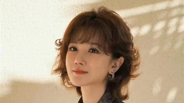 从缇兰到窗帘布：陈小纭新剧造型翻车，剧组甩锅原著党暴怒！