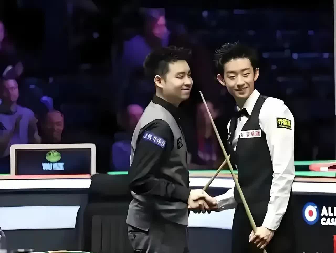 沙特大师赛16进8对阵签表
明晚6点继续，上半区：莱恩斯vs卡特，罗卜vs塞大