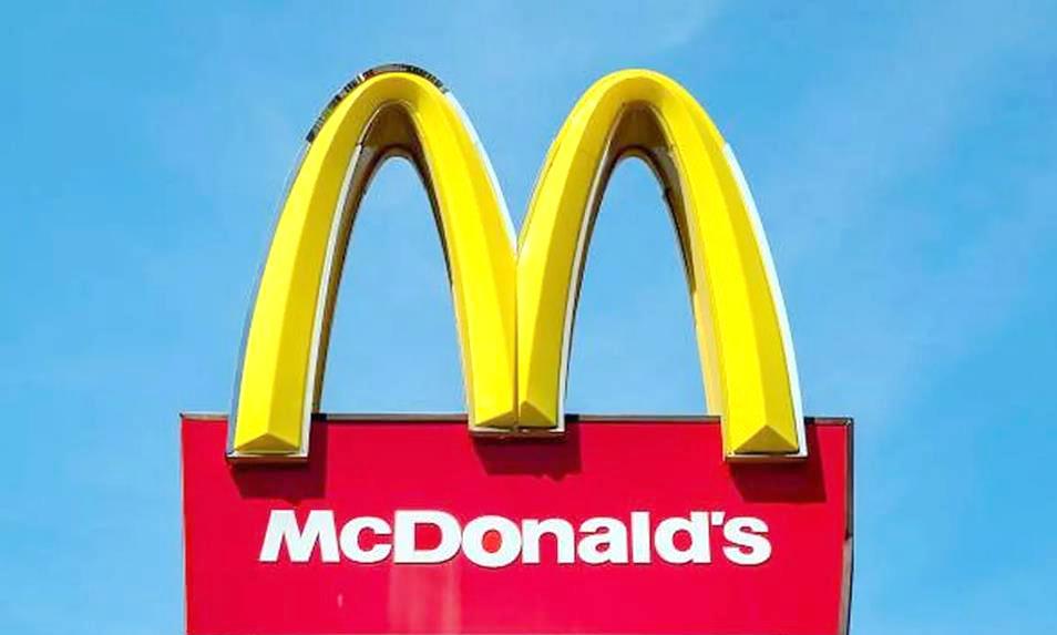专家解释麦当劳的招牌为什么要选用红色和黄色？颜色比文字或形状更快地与我们的大脑接
