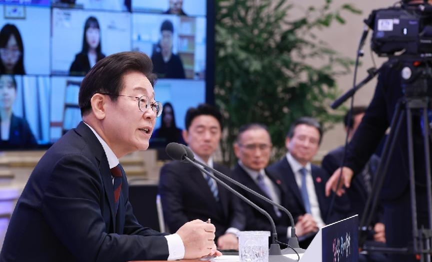拒绝中方请柬不到2小时，李在明启动访美前奏，不来华先见特朗普。



这事儿一出