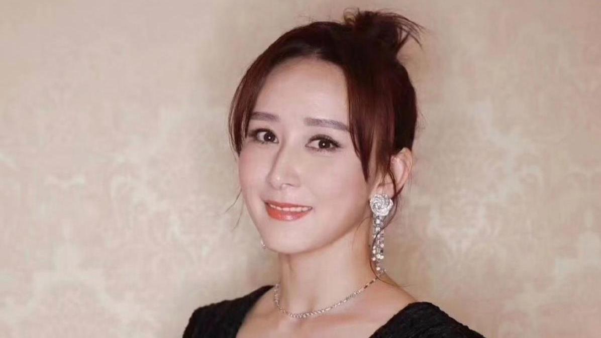 胡静卖跑车引三男心碎！豪门夫妻的“危险游戏”太真实