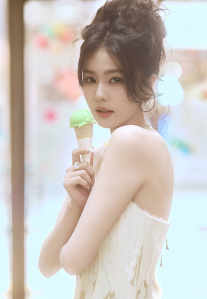 恭喜 尖叫女神: 白鹿尖叫女演员   
尖叫男神: 刘宇宁