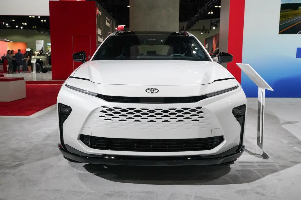 新RAV4荣放长这样？