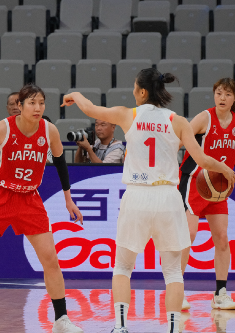 中国女篮不敌日本止步半决赛令很多球迷失望，但换个角度想想也是一件好事。张子宇作为