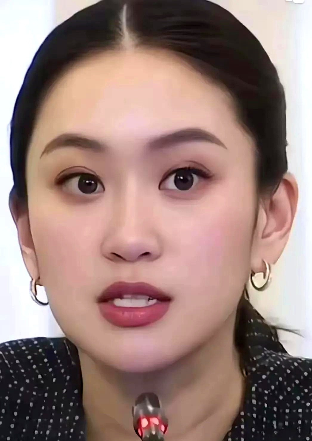 洪森斗不过佩通坦，真想不到











哇塞，这政坛风云变幻，简直比电