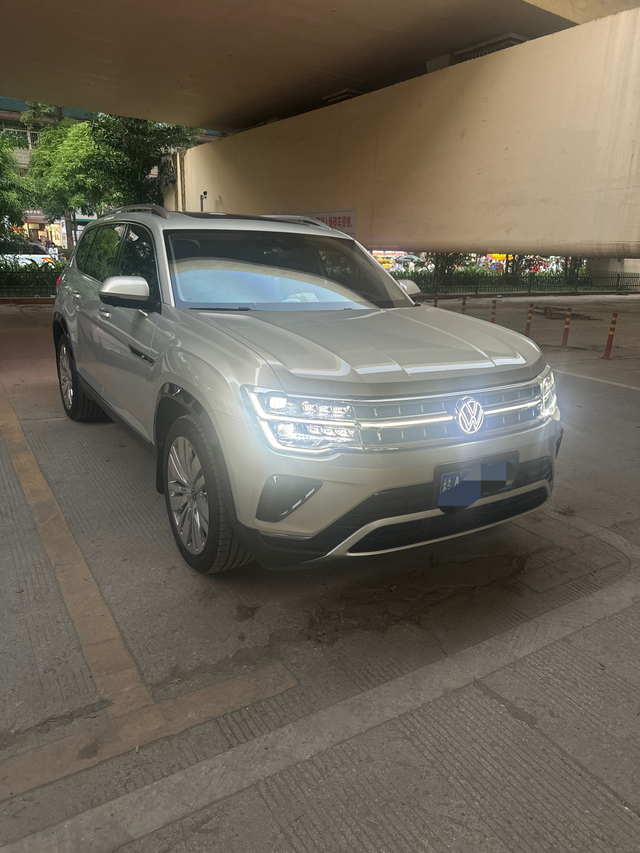 途昂快满3年了！
途昂陪着我快3年了，每天上下班60-70公里，偶尔还要跑长途，