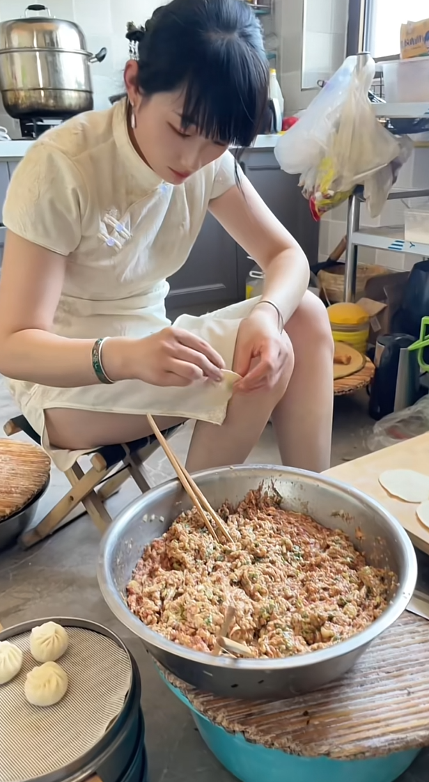 也是来闺蜜家吃上亲手包的饺子了