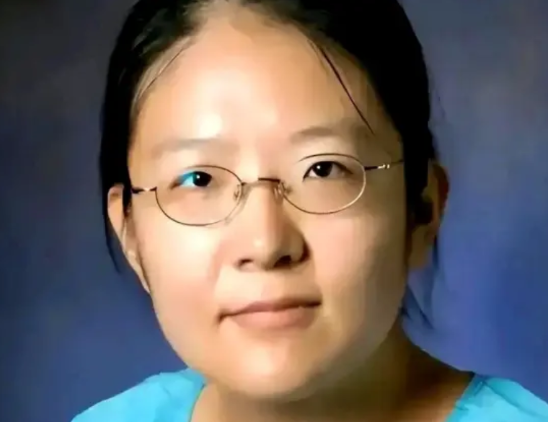 广州一女教授在985任教3年，每次课上都没几个人上课，最终因考核不过惨遭辞退，万