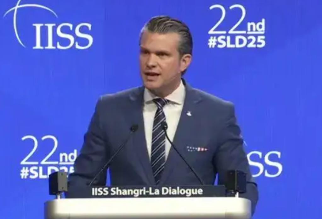 特朗普不来北京看阅兵，美防长想打电话给中国，中方“已读不回”！
 
特朗普的缺席