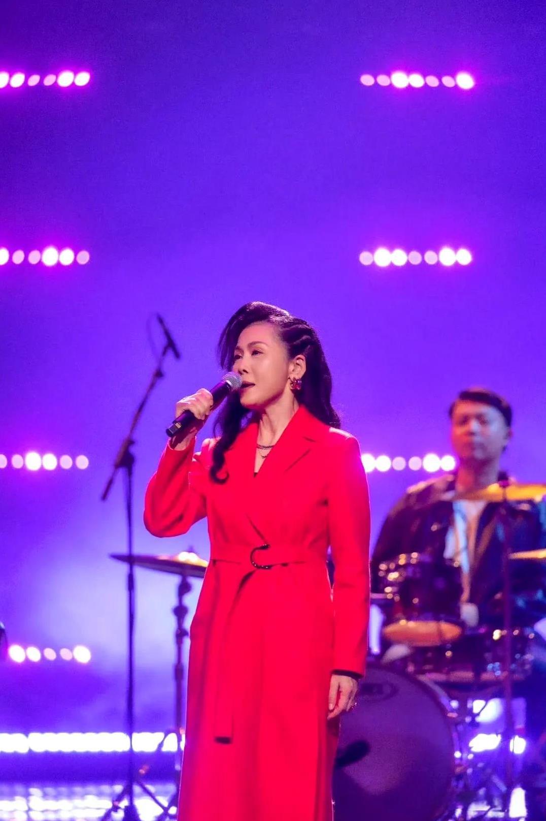 田震谈受邀演唱《越山向海》主题曲
6月13日下午，田震在社交媒体发文，谈到受邀演