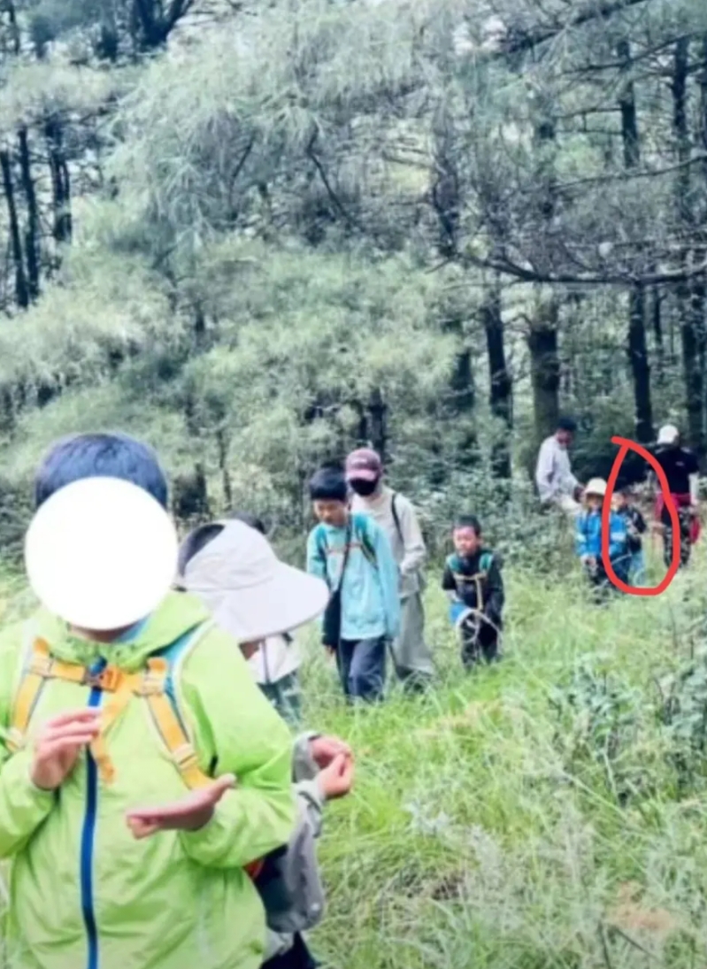 大理苍山男孩走丢的第4天，让人想不通的事情还是发生了！

这是小男孩消失前的最后